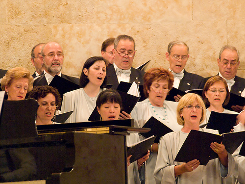 3563026220_638fa2d4af Choral music always goes right through me and takes a little with it (image from rahego on Flickr)