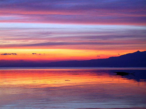 1053896_ae6cd801ee Red sky at morning (image from preetamari on Flickr)