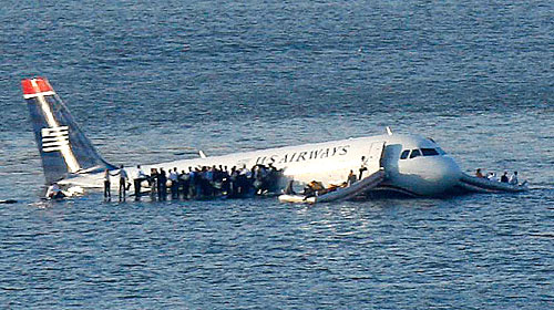 hudson_airplane_crash_2 One of the first to report on the Hudson River airplane crash